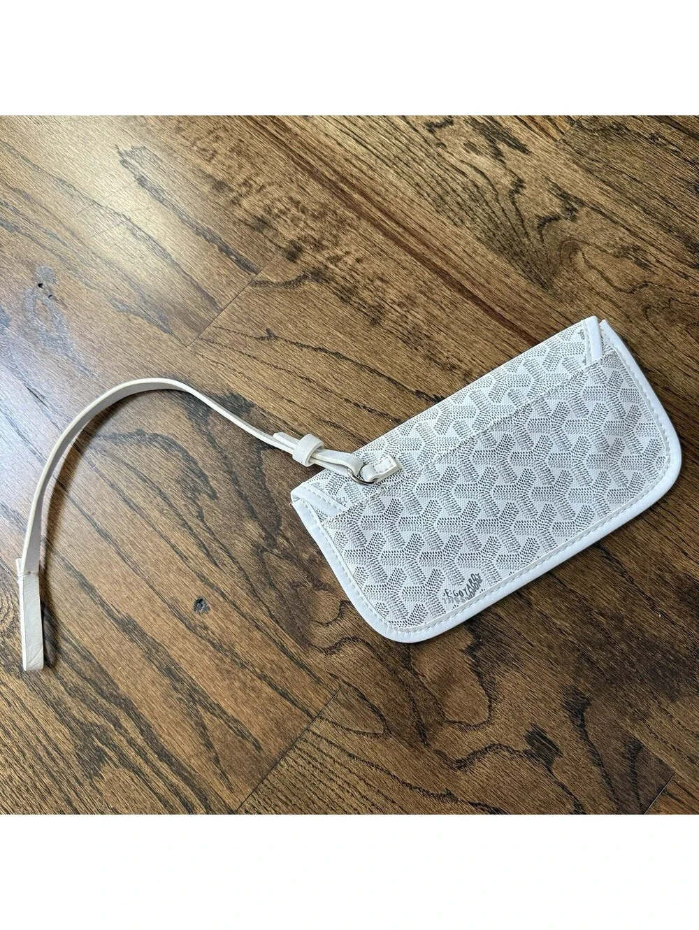 Goyard beautiful saint